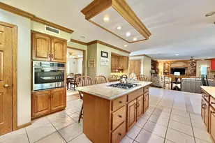 2078 Regal Oaks Ct, Beloit, WI 53511 - Photo 10