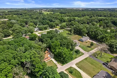 5441 S Driftwood Drive, Janesville, WI 53546 - Photo 2