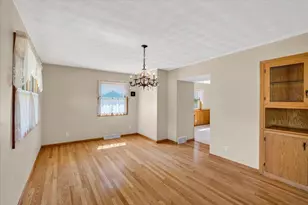 621 W Division St, Ridgeville, WI 53533 - Photo 18