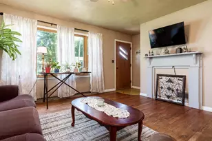 2026 Merrill St, Beloit, WI 53511 - Photo 16