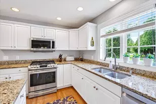 7101 Countrywood Ln, Madison, WI 53719 - Photo 4