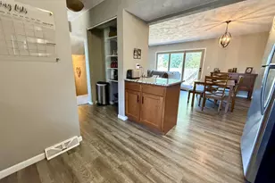 2532 W Memorial Dr, Janesville, WI 53548 - Photo 8