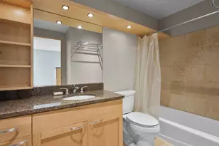 309 W Washington Ave, Madison, WI 53703 - Photo 28