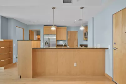309 W Washington Avenue #601, Madison, WI 53703 - Photo 14
