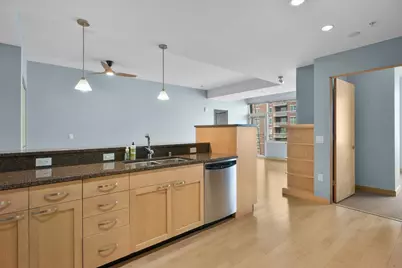 309 W Washington Avenue #601, Madison, WI 53703 - Photo 18