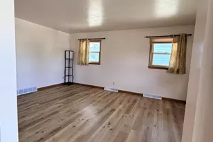 1805 Elm Ave, Sheboygan, WI 53081 - Photo 4