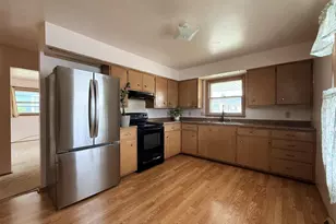 1805 Elm Ave, Sheboygan, WI 53081 - Photo 10