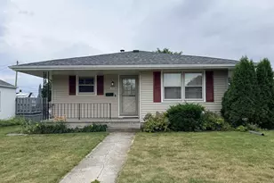 1805 Elm Ave, Sheboygan, WI 53081 - Photo 2