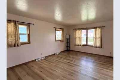 1805 Elm Avenue, Sheboygan, WI 53081 - Photo 6