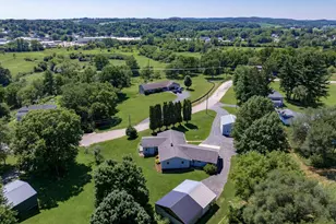 506 N Brooklyn Ave, Elroy, WI 53929 - Photo 14