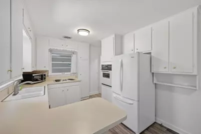4834 Marathon Drive, Madison, WI 53705 - Photo 6