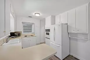 4834 Marathon Dr, Madison, WI 53705 - Photo 6