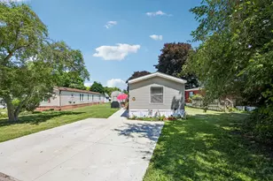 15941 Durand Ave, Racine, WI 53182 - Photo 28