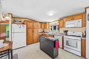 15941 Durand Ave, Racine, WI 53182 - Photo 10