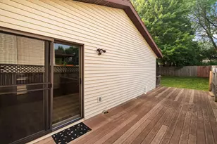 29 Newbury Cir, Madison, WI 53711 - Photo 24