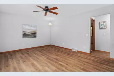 29 Newbury Circle, Madison, WI 53711 - Photo 4