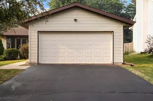 29 Newbury Cir, Madison, WI 53711 - Photo 28