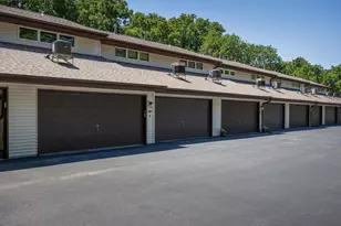 259 Ba-Wood Ln, Janesville, WI 53545 - Photo 8