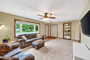 710 Olympic St, Sun Prairie, WI 53590 - Photo 2