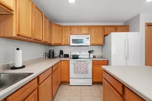 3902 Maple Grove Dr, Madison, WI 53719 - Photo 8