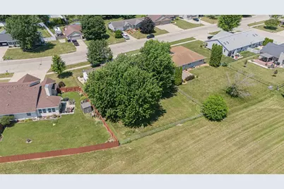 2502 North Wuthering Hills Drive, Janesville, WI 53546 - Photo 36