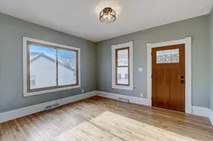 409 S 4th St, Stoughton, WI 53589 - Photo 6