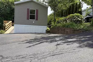 60 Apple Hill Dr, Blue Mounds, WI 53517 - Photo 2
