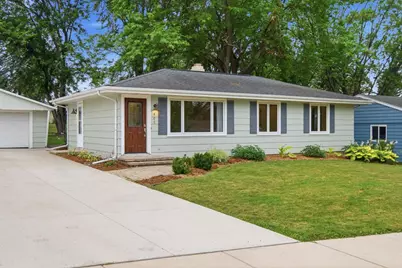 406 E Verleen Avenue, Waunakee, WI 53597 - Photo 2