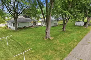 406 E Verleen Ave, Waunakee, WI 53597 - Photo 28