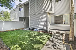 340 East Bluff, Madison, WI 53704 - Photo 6