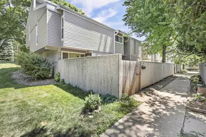 340 East Bluff, Madison, WI 53704 - Photo 2