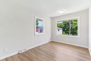 712 E Edgewater St, Portage, WI 53901 - Photo 16