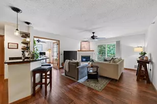 8530 Greenway Blvd, Middleton, WI 53562 - Photo 6