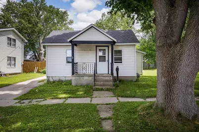 412 Clarence Street, Fort Atkinson, WI 53538 - Photo 2
