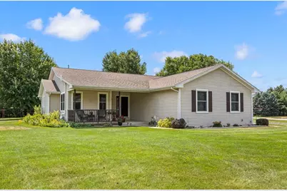 4195 S Satinwood Drive, Beloit, WI 53511 - Photo 2
