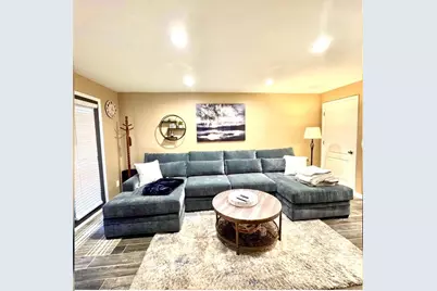 530 E Hiawatha Drive #304, Lake Delton, WI 53965 - Photo 10