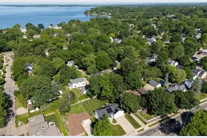 524 N Sherman Avenue, Madison, WI 53704 - Photo 2