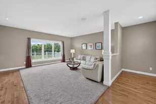 818 Pine Hill Dr, Madison, WI 53593 - Photo 4