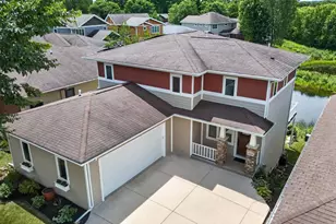 818 Pine Hill Dr, Madison, WI 53593 - Photo 1