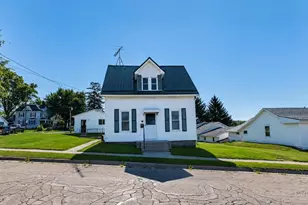 605 N Union St, Ridgeville, WI 53533 - Photo 1