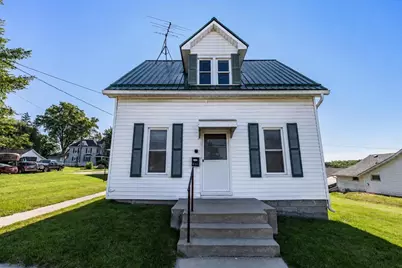 605 N Union Street, Ridgeville, WI 53533 - Photo 2