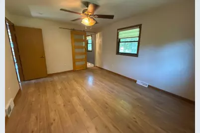 2413 Stuart Court, Madison, WI 53704 - Photo 12