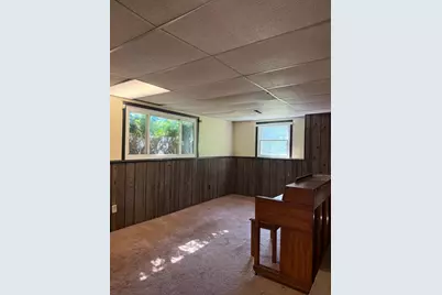 2413 Stuart Court, Madison, WI 53704 - Photo 12