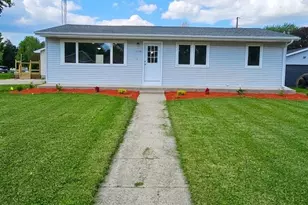 2110 W Memorial Dr, Janesville, WI 53548 - Photo 1