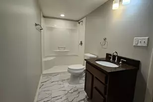 2110 W Memorial Dr, Janesville, WI 53548 - Photo 18