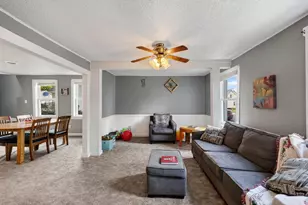 408 N Warren St, Watertown, WI 53098 - Photo 2