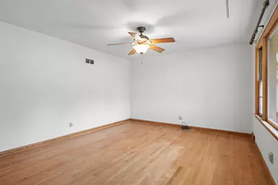 9 Fremont Circle, Madison, WI 53704 - Photo 6