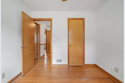 9 Fremont Circle, Madison, WI 53704 - Photo 22