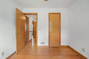9 Fremont Cir, Madison, WI 53704 - Photo 22