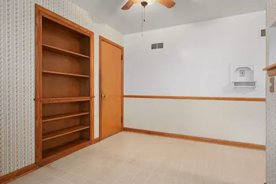 9 Fremont Circle, Madison, WI 53704 - Photo 12